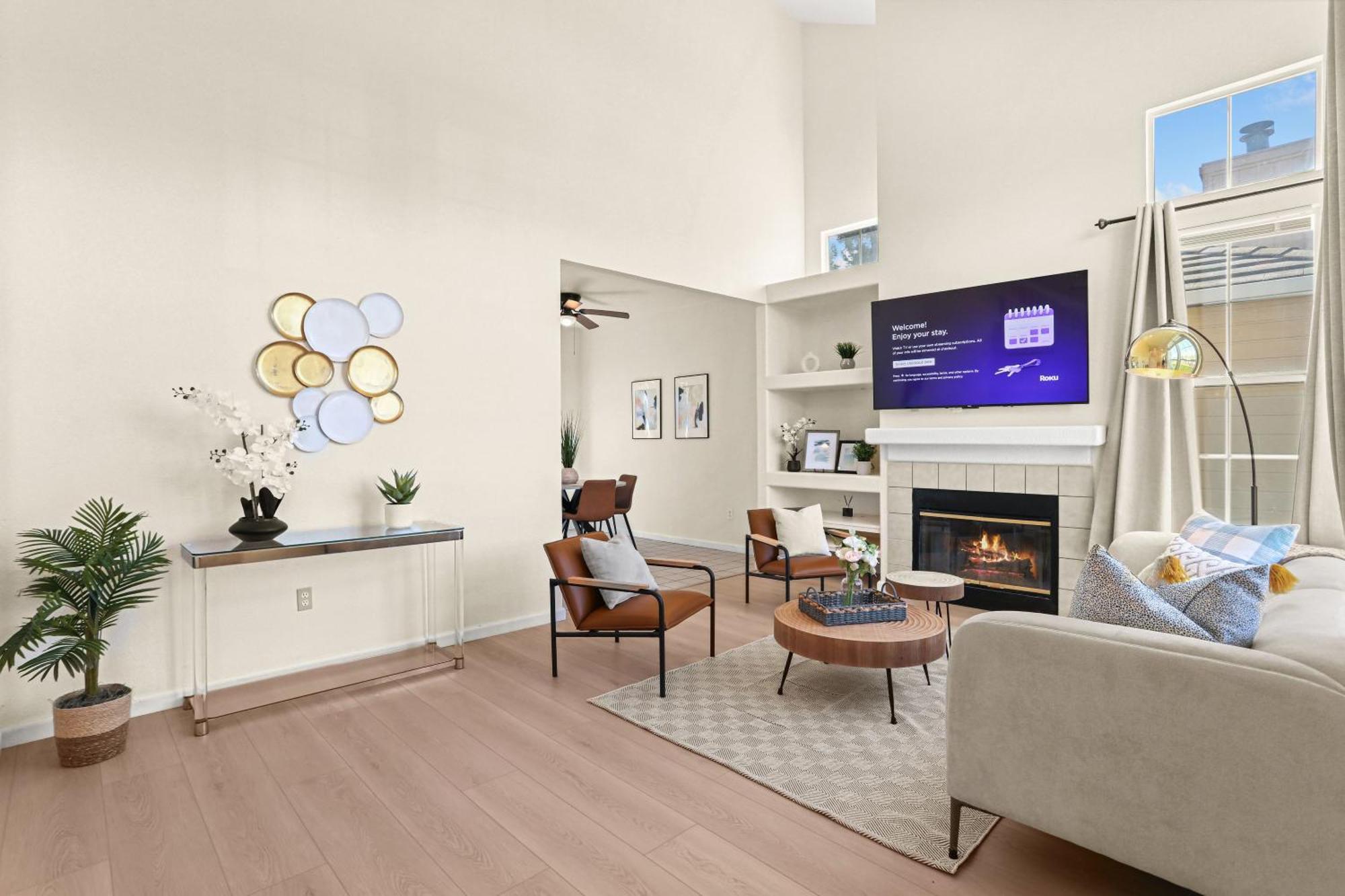 Holiday home Remodeled 3b2b Bright House With A King Sacramento