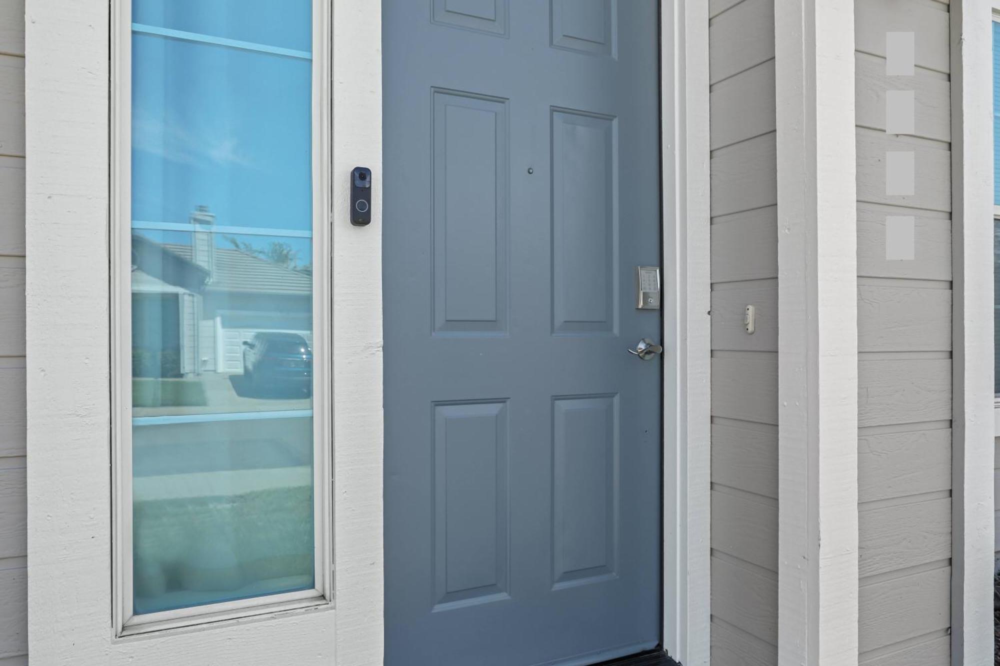 Remodeled 3b2b Bright House With A King Sacramento